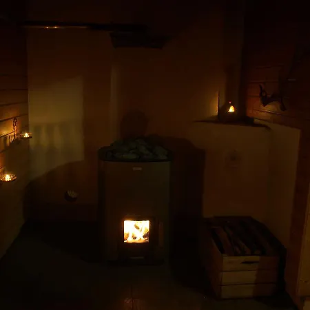 Koirasalmen Luontotupa Herberg *